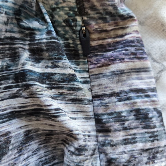 Lululemon Hotty Hot Shorts - Picture 3 of 5